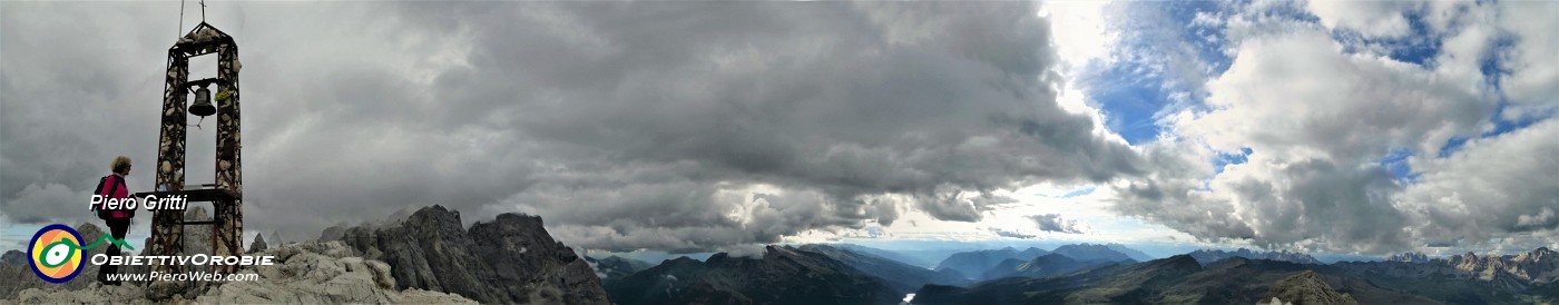 59 Vista verso Passo Rolle .jpg